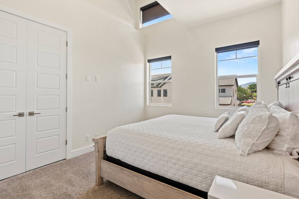 zion-springs-in-ocotillo-or-pool-+-spa-or-8-guests/