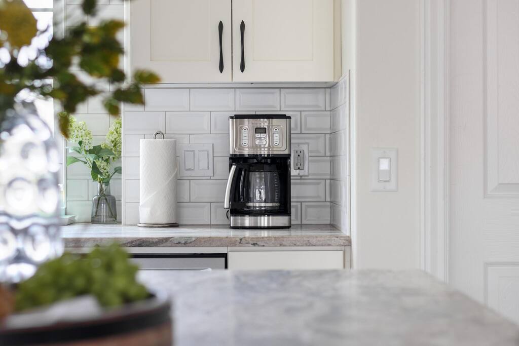 Mansion near Zions sleeps 20+| Private pool & Yard - Hurricane