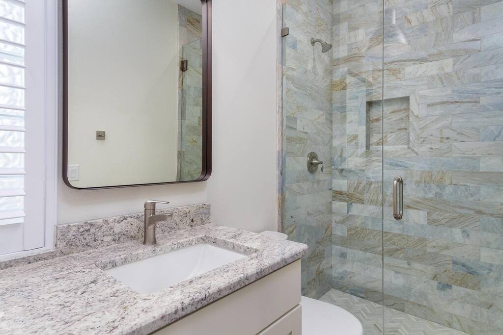 Mansion near Zions sleeps 20+| Private pool & Yard - Hurricane