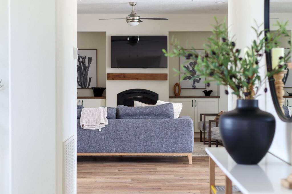 Mansion near Zions sleeps 20+| Private pool & Yard - Hurricane