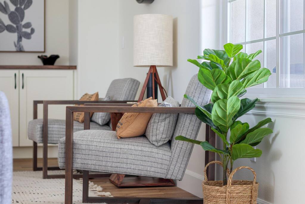 Mansion near Zions sleeps 20+| Private pool & Yard - Hurricane