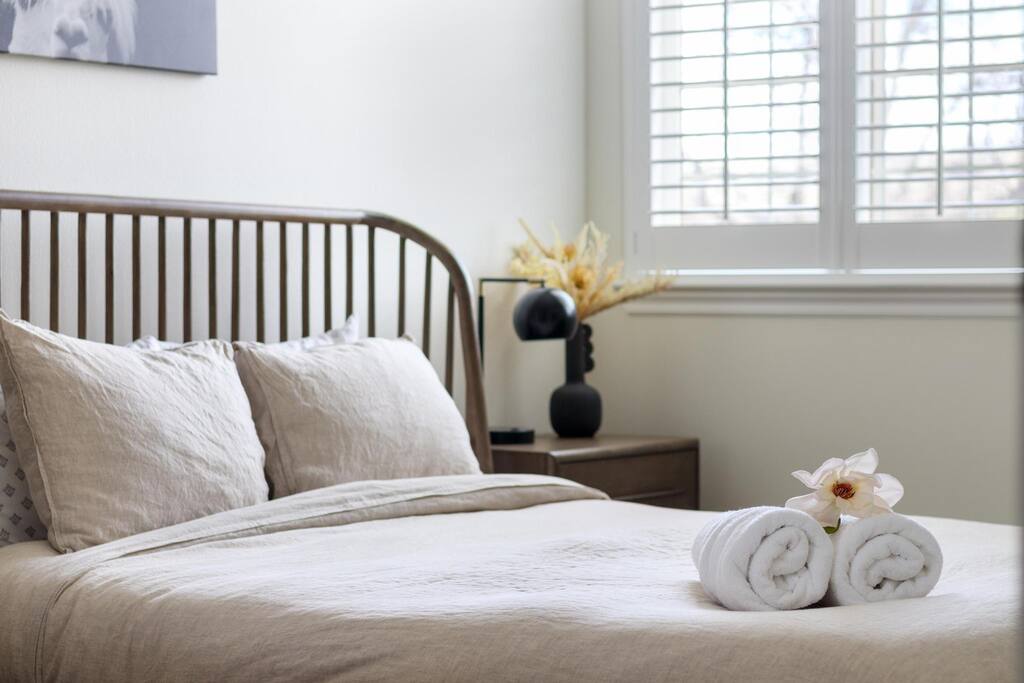 Mansion near Zions sleeps 20+| Private pool & Yard - Hurricane