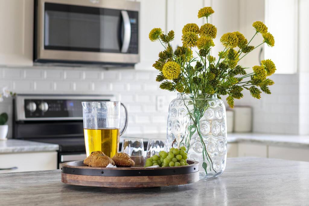 Mansion near Zions sleeps 20+| Private pool & Yard - Hurricane