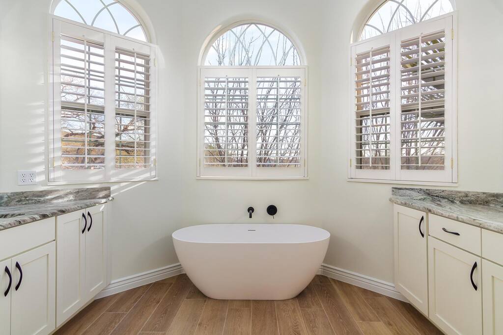 Mansion near Zions sleeps 20+| Private pool & Yard - Hurricane