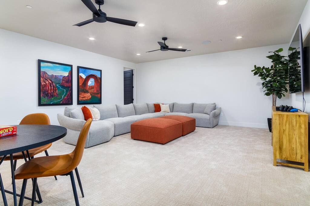 mansion-fits-34-or-movie-theater-+-luxury-backyard/