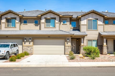 Zion Oasis: Resort Amenities, Downtown Hurricane