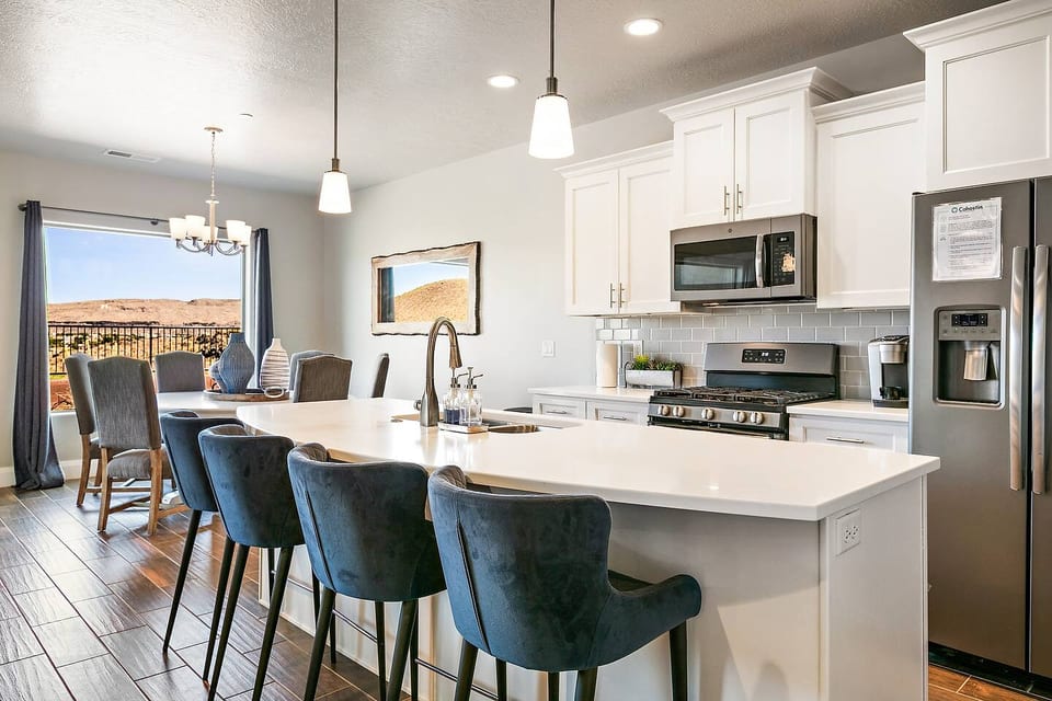 Zion Oasis: Resort Amenities, Downtown Hurricane - Hurricane