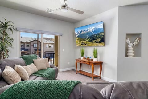 New! | Private Hot Tub | Escape to Zion