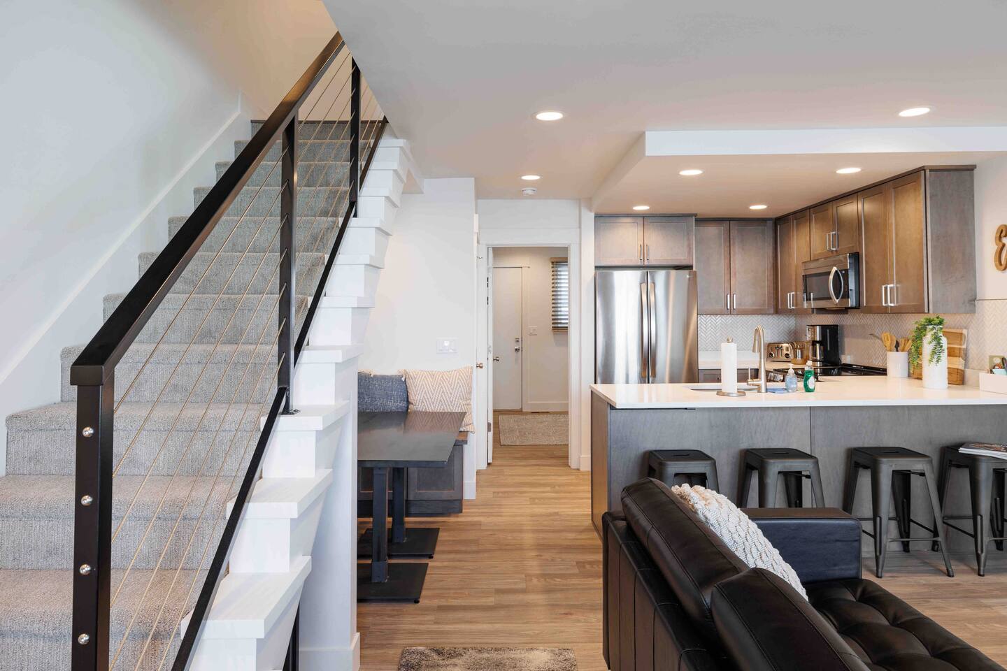 Ski In Luxury BnB | Quick Access Lifts | 8+ Guest