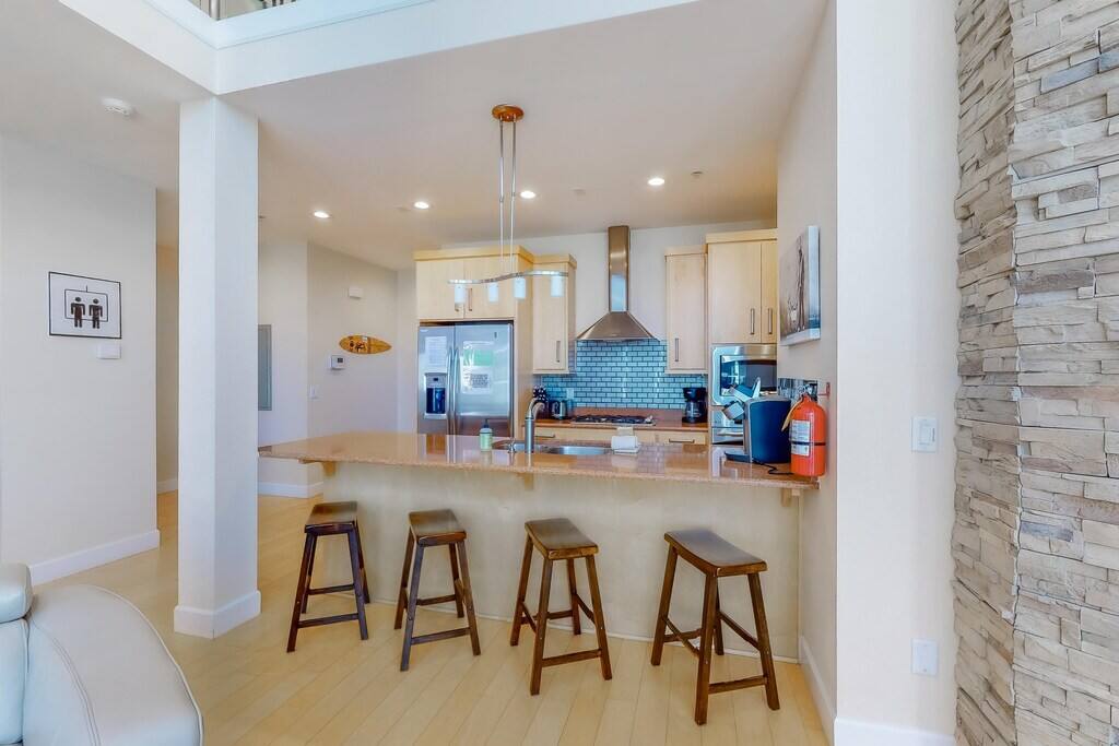 Luxury Slopeside Retreat | 10+ | Free Shuttle