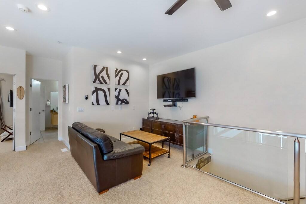 Luxury Slopeside Retreat | 10+ | Free Shuttle