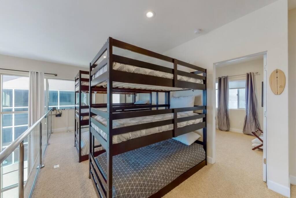 Luxury Slopeside Retreat | 10+ | Free Shuttle