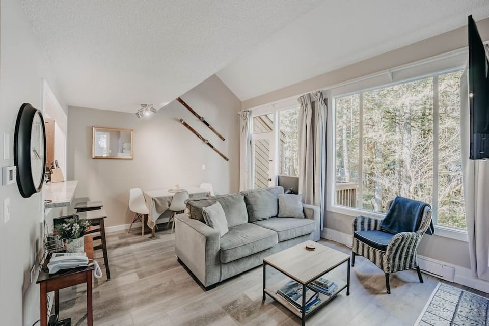 45SW - Mt. Baker Lodging Condo - Sleeps 4 - Deming