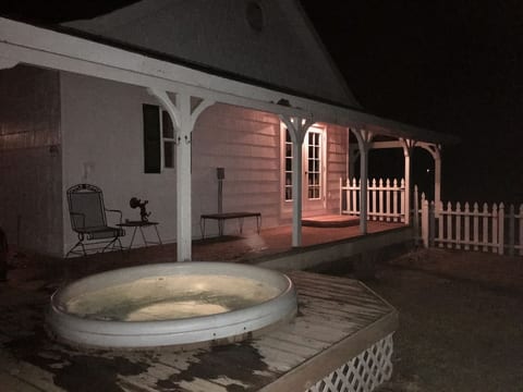 Hot tub off king suite
