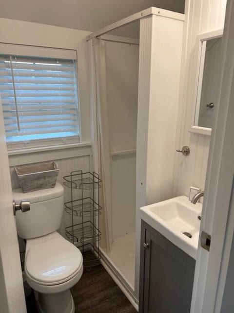 Full bathroom with shower (there’s also an outdoor shower).