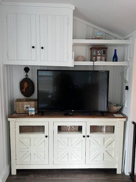 Smart TV in the living room. Please bring your own passwords.