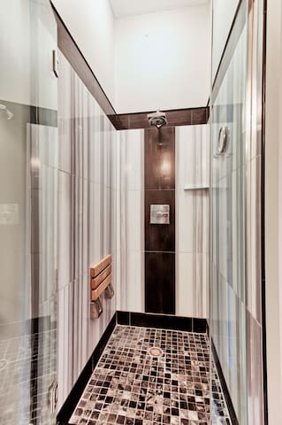 615-e-washington-nulu-bourbon-trail/