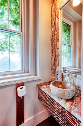 615-e-washington-nulu-bourbon-trail/