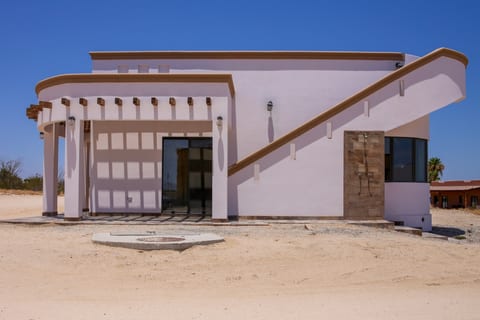 04. FACHADA.jpg