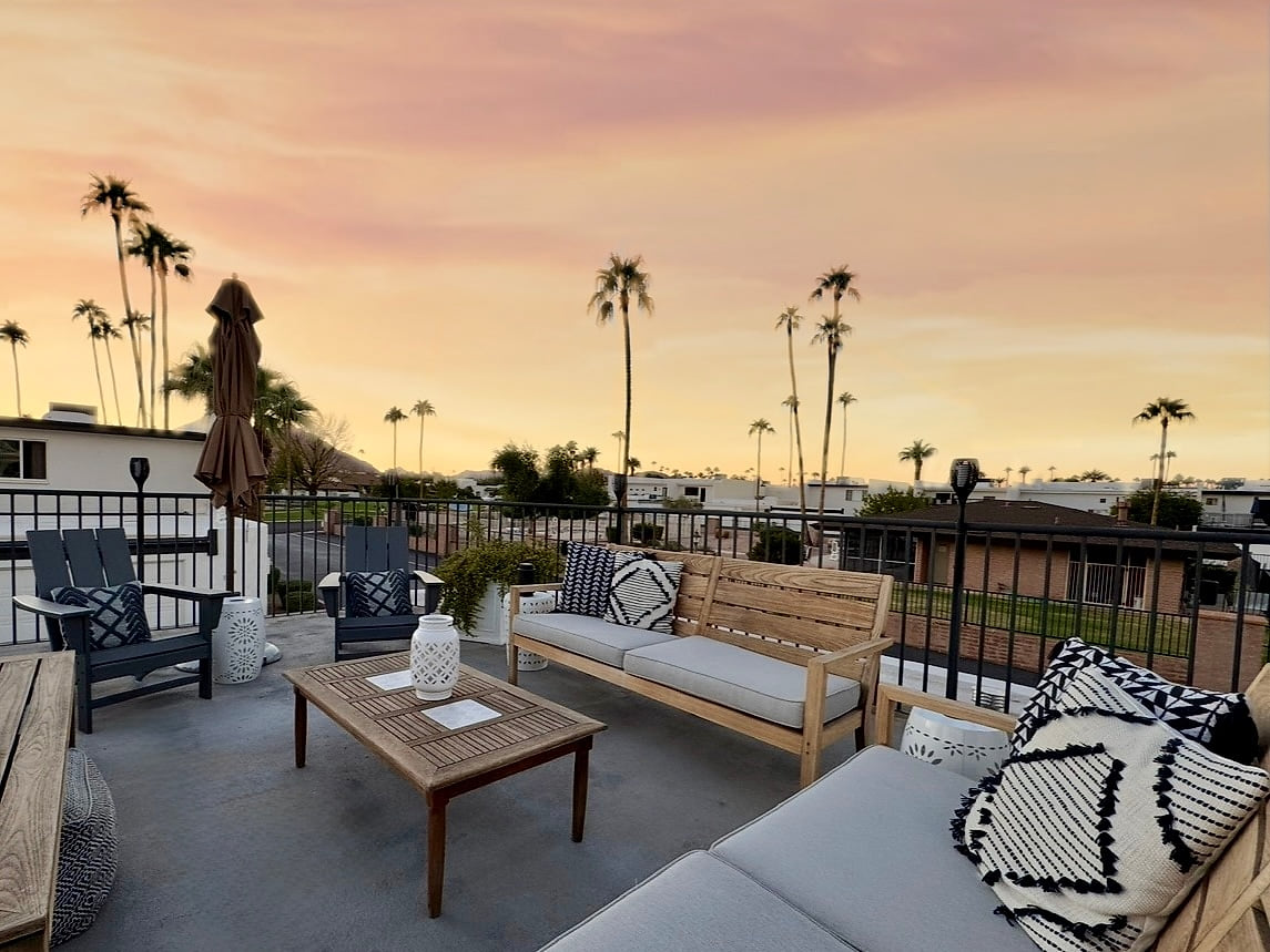 InstaWorthy w/PrivateRooftop! Steps to OldTown fun image 1