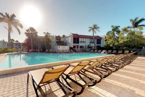 Dans Florida Condos Sea Dream at Runaway Bay