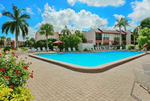 Dans Florida Condos Sea Dream at Runaway Bay