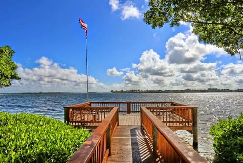 Dans Florida Condos Sandy Slippers at Runaway Bay