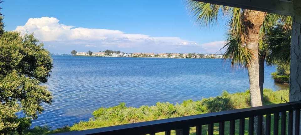 Dans Florida Condos Dolphin Bay à Runaway Bay - Bradenton Beach