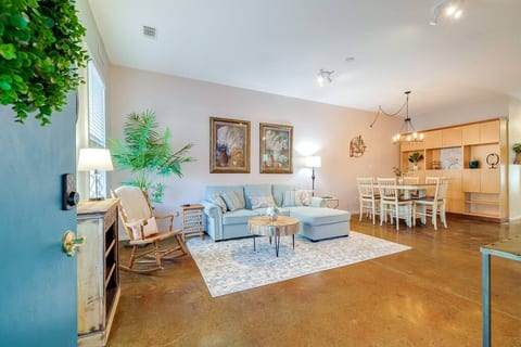 Historic Living•2 Spaces•Downtown•By Forsyth Park