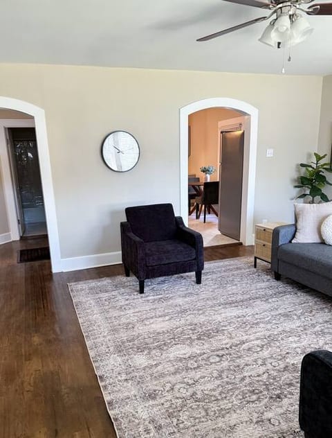 Charming 2 bedroom Home