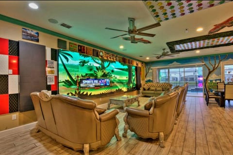 Safari Bowling Villa, 14 bedrooms/14.5 baths