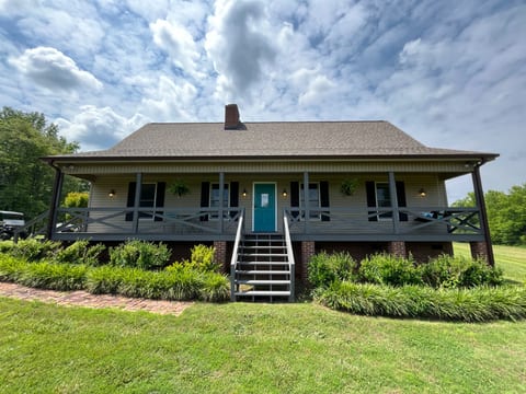 Piney Grove Ranch Farmhouse