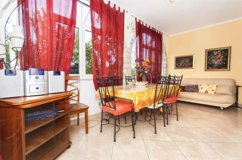 Apartments Ljiljana - Unit 1038-61
