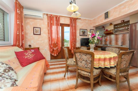 Apartments Ljiljana - Unit 1039-61
