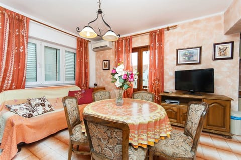 Apartments Ljiljana - Unit 1039-61