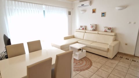Apartments Damijan - Unit 1173-61