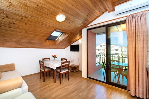 Apartments Green Garden - Unit 1323-61