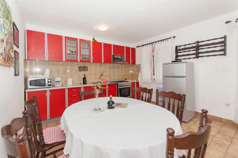 Apartment Maksim - Unit 1329-61