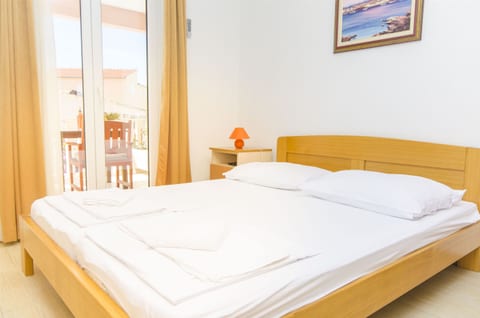 Apartments Tiho i Pave - Unit 150825-15