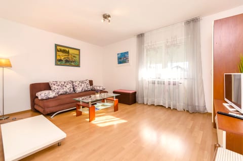 Apartment Violet - Unit 1486-61