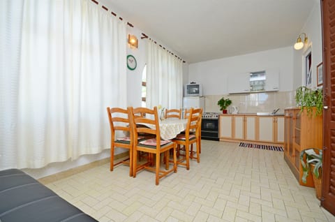 Apartments Verica - Unit 1668-61