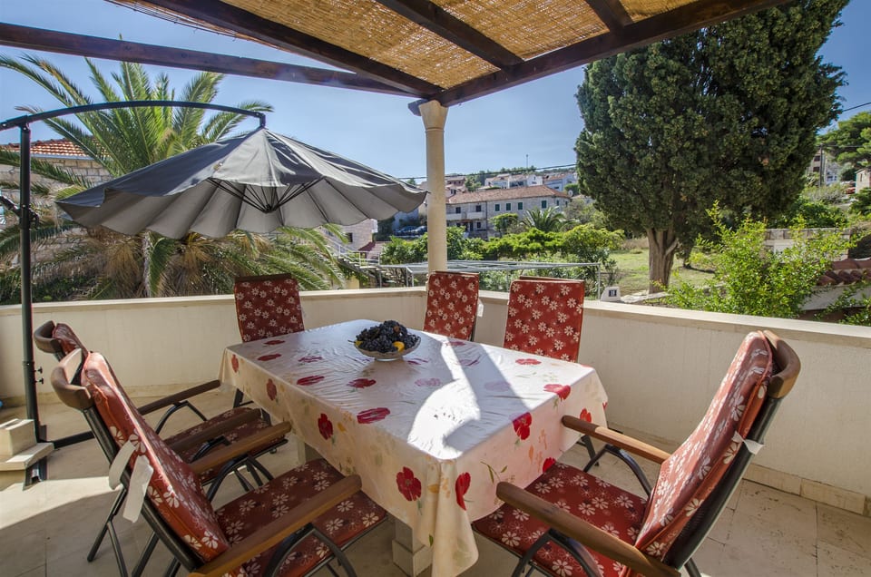Apartments Mare - Unit 1704-61