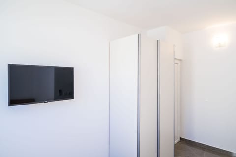 Apartment and Rooms Mato - Unit 1823-61