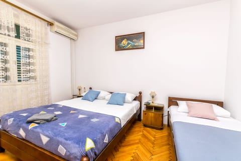 Apartment and Rooms Angela - Unit 1847-61