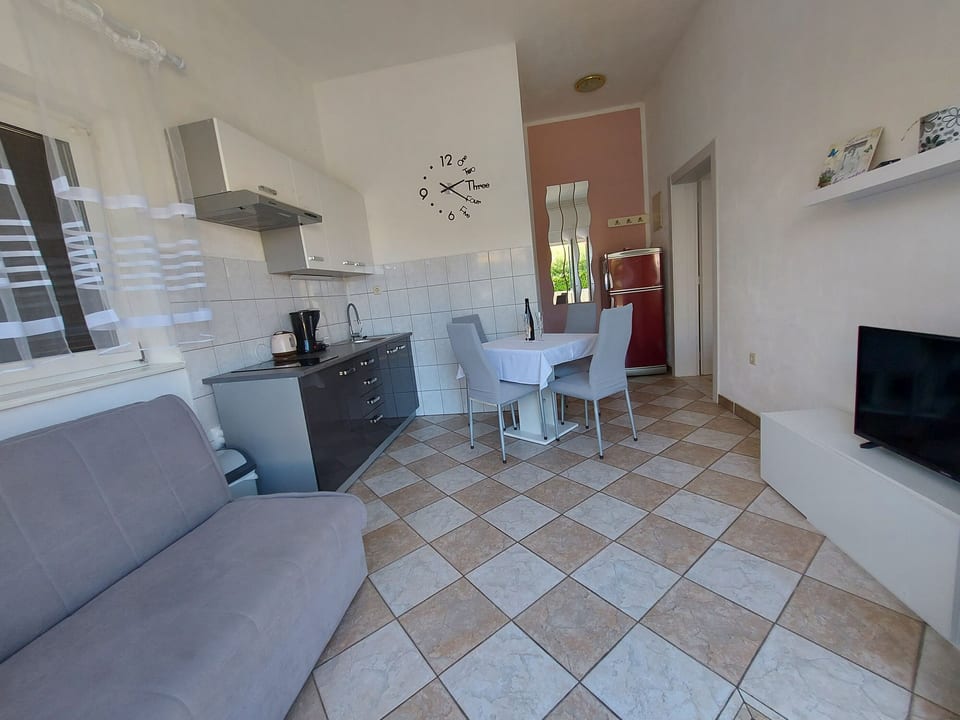 Apartments Bernarda - Unit 1974-61