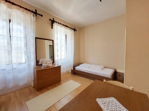 Rooms Nada - Unit 46052-61