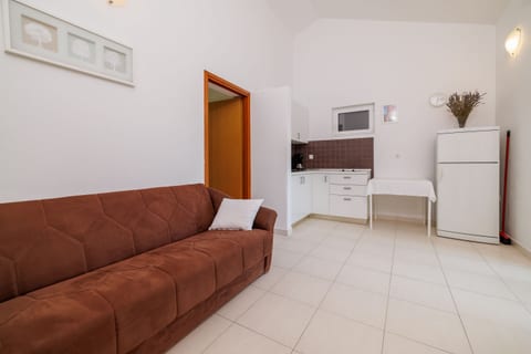 Apartments Biserka - Unit 46095-61