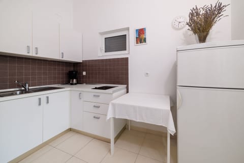 Apartments Biserka - Unit 46095-61