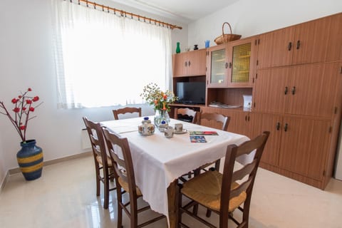 Apartments Vesna - Unit 46162-61