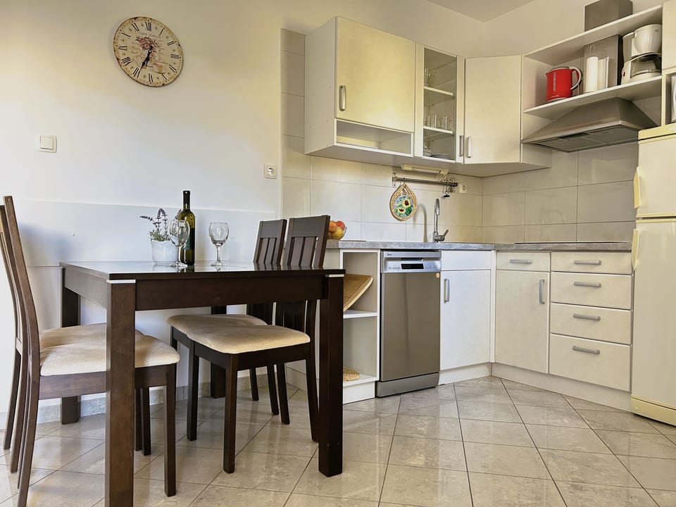 Apartments Vesna - Unit 46178-61